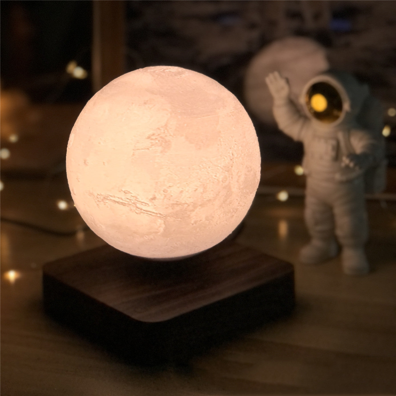 3D Levitating Moon Lamp